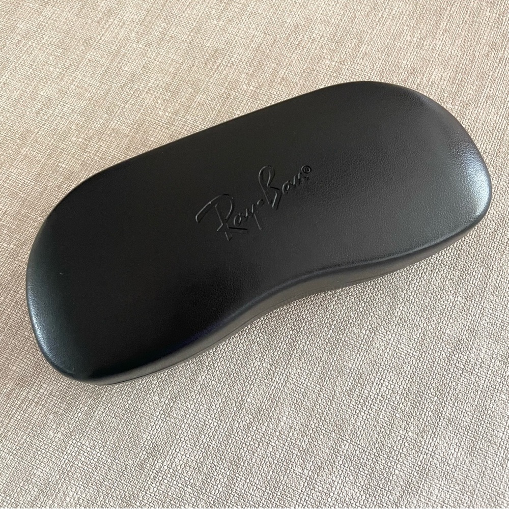 Ray-Ban Clam Shell Eye Glasses Case